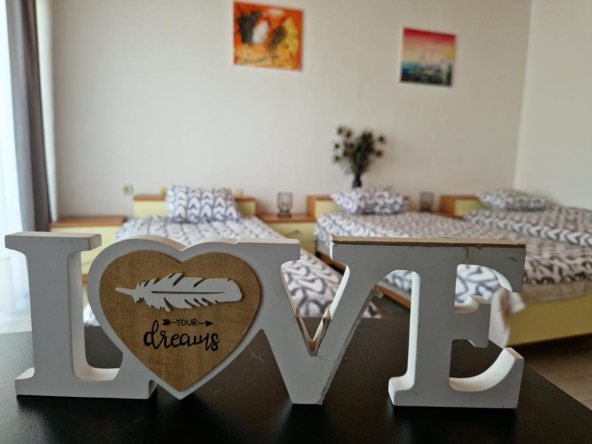 Motel "Tri Lovca" Knin Eksteriør bilde