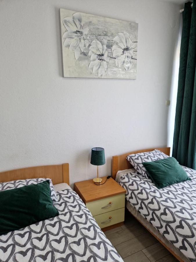 Motel "Tri Lovca" Knin Eksteriør bilde
